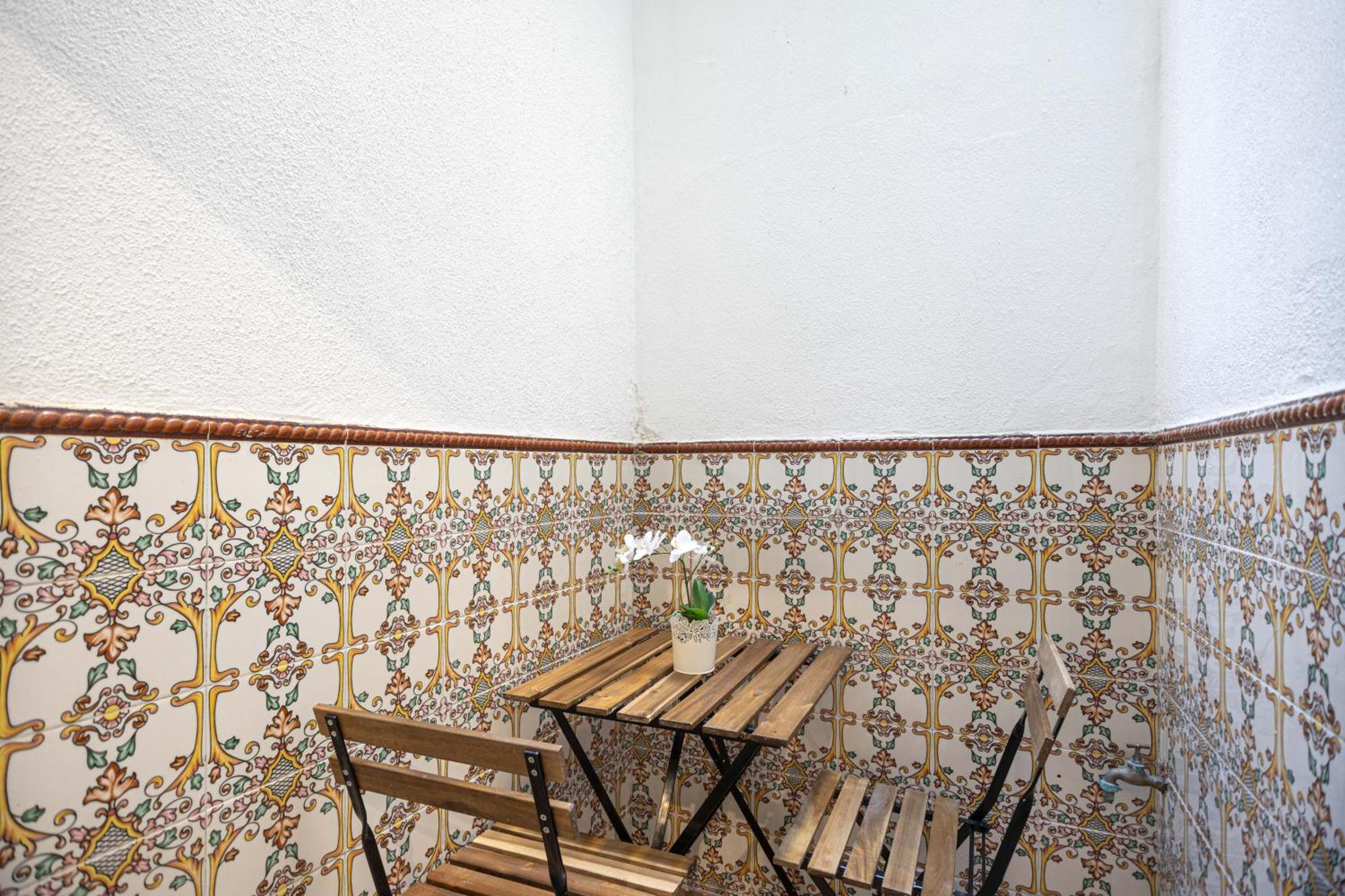 Casa de hóspedes Local House